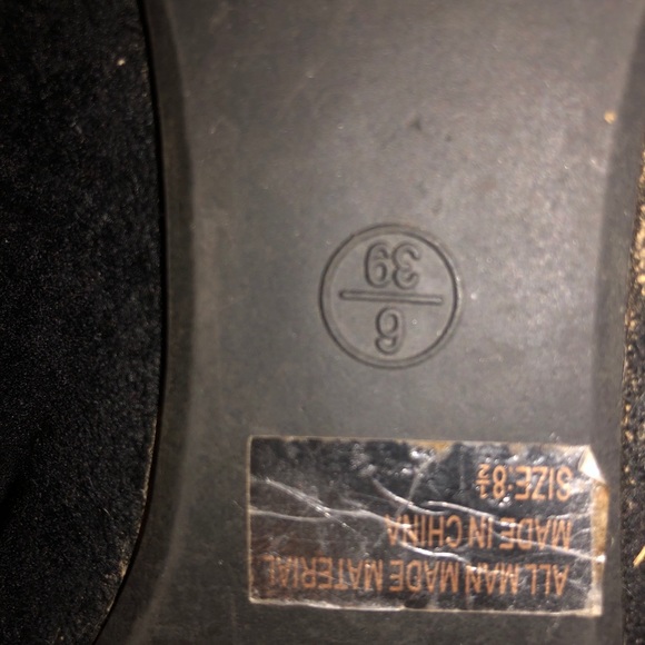 Black flats - Picture 2 of 2